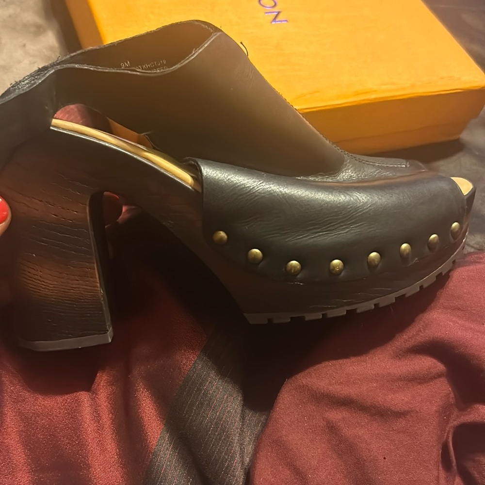 Korks shoes comfy insole, like new, one indentation on one heel. Gently worn